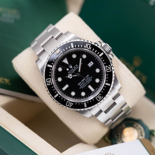 Rolex Sea-Dweller 4000 116600 Image 6